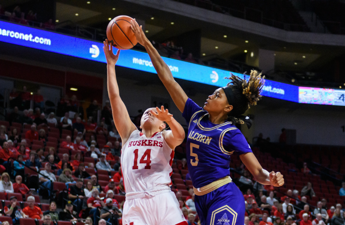 04_Callin Hake_WBB vs Alcorn State 1114